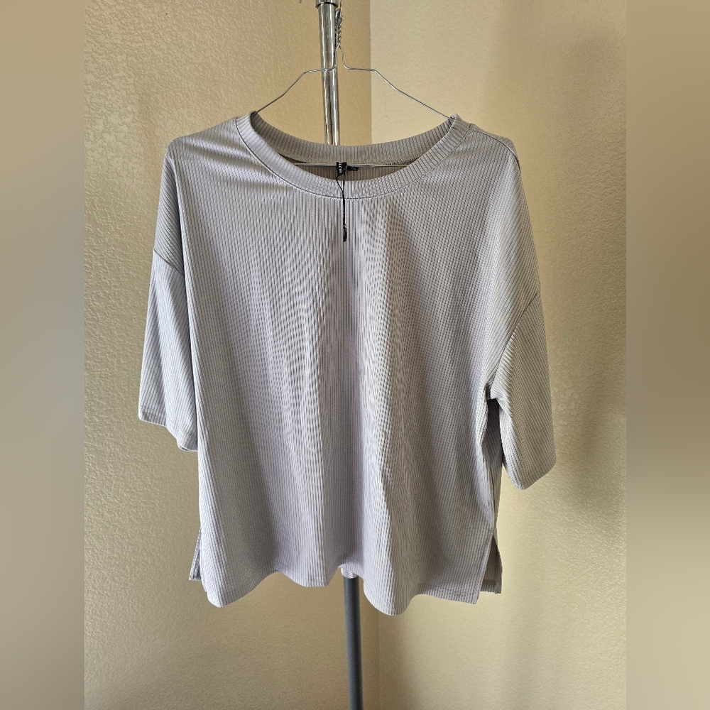 Zattcas Short Sleeve Grey Pullover Shirt